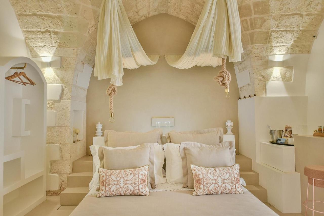 Eurydice Suite With Infinity Jacuzzi Остуни Экстерьер фото