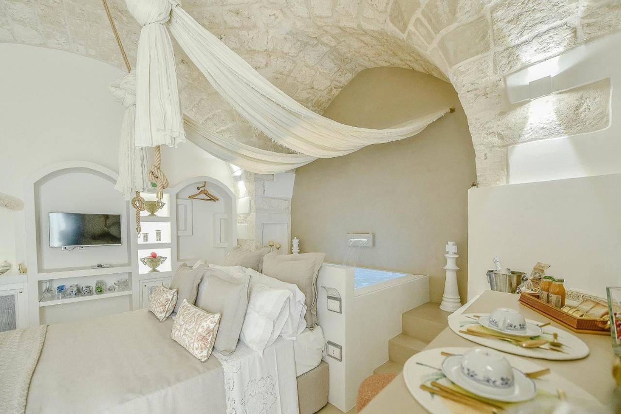 Eurydice Suite With Infinity Jacuzzi Остуни Экстерьер фото