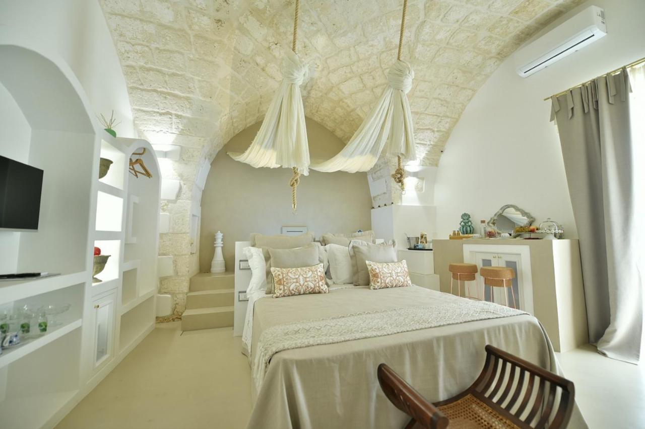 Eurydice Suite With Infinity Jacuzzi Остуни Экстерьер фото