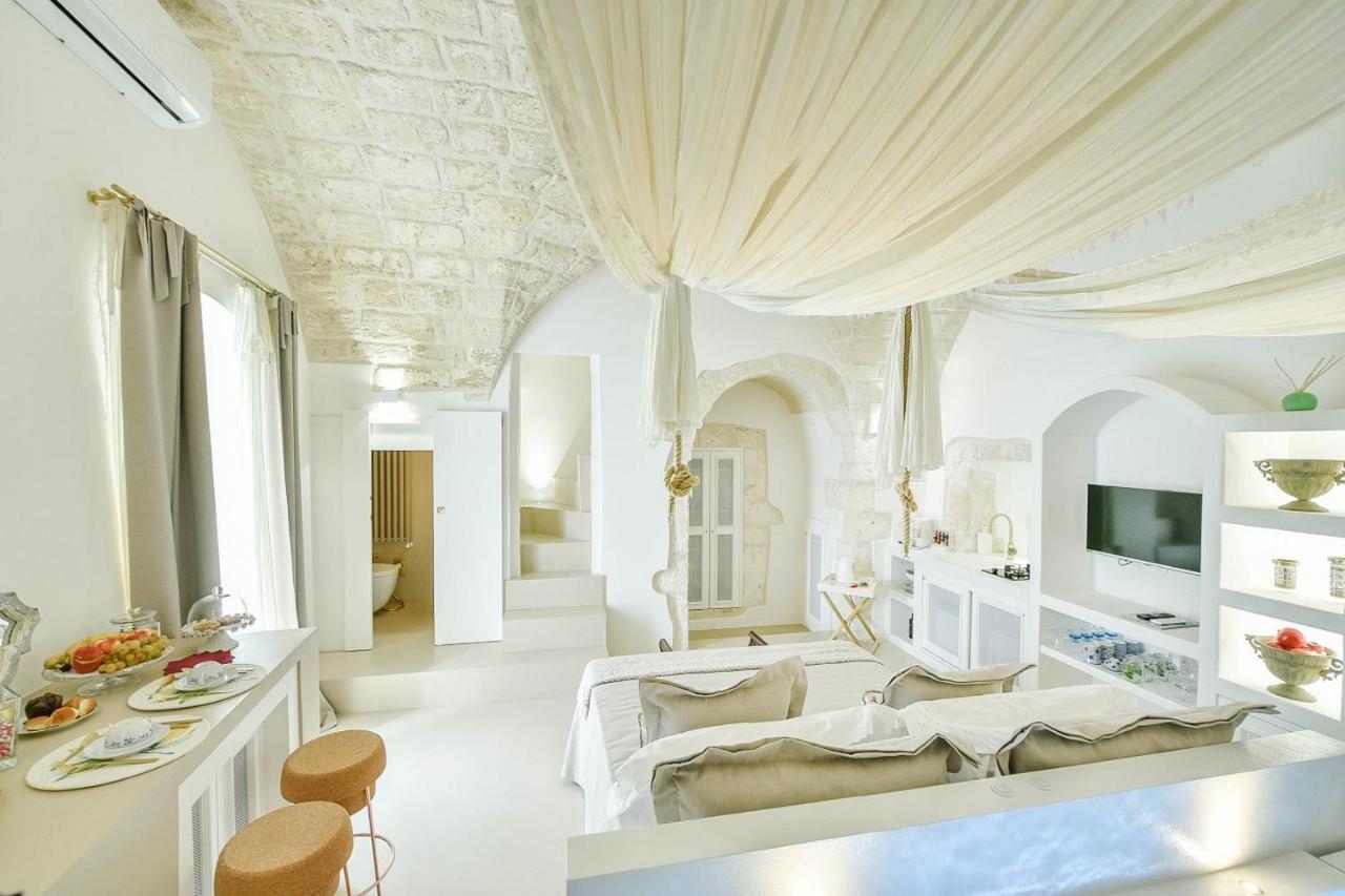 Eurydice Suite With Infinity Jacuzzi Остуни Экстерьер фото